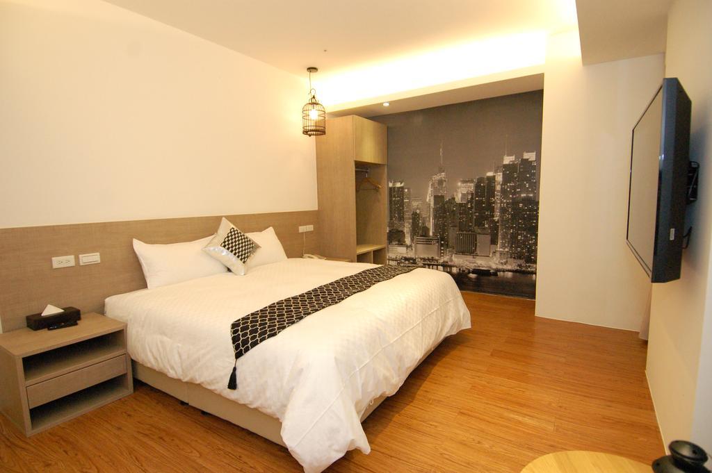 Season 5 Inn Luodong Zimmer foto
